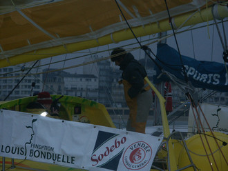 Arrivée Jean Le Cam 4