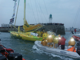 Arrivée Jean Le Cam 2